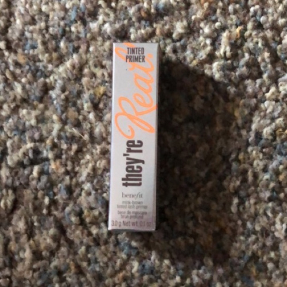 Benefit travel size tinted mascara primer